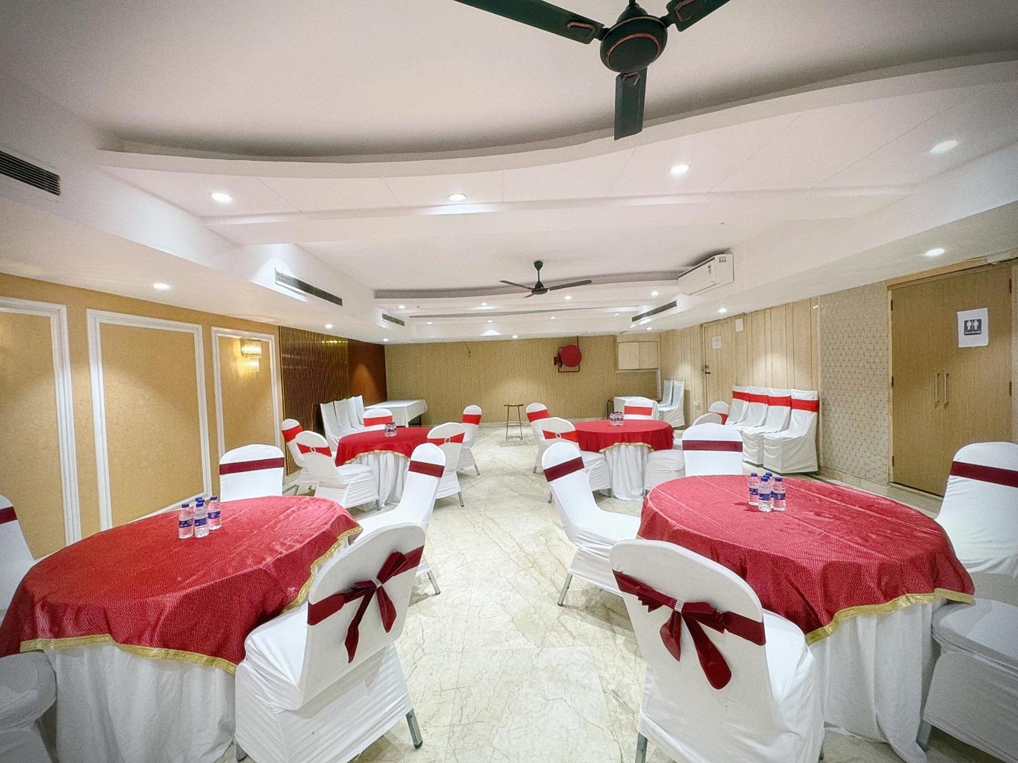 The Orion Express - East Of Kailash Nuova Delhi Esterno foto